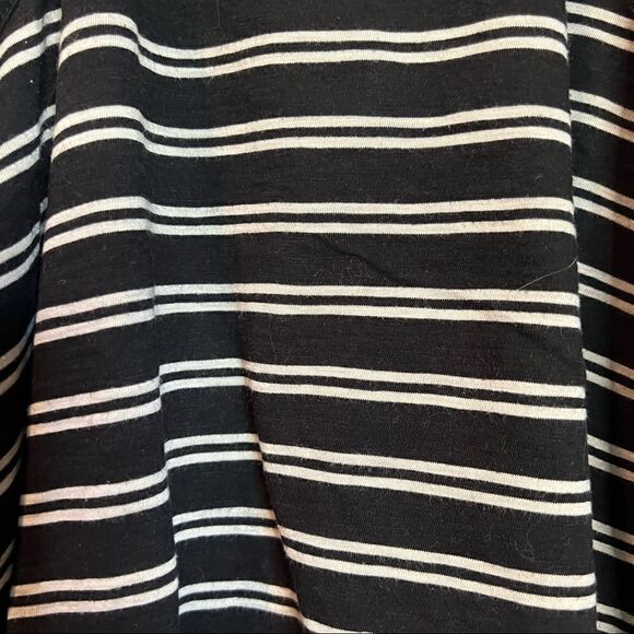 3 for $30! Forever‎ 21  striped halter tank - Picture 4 of 6